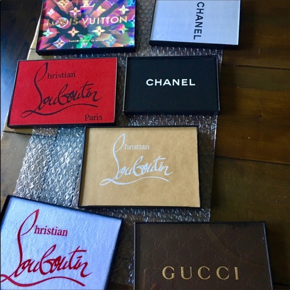 4 piece Mystery Bundle Logo bags and free frames - Picture 4 of 5